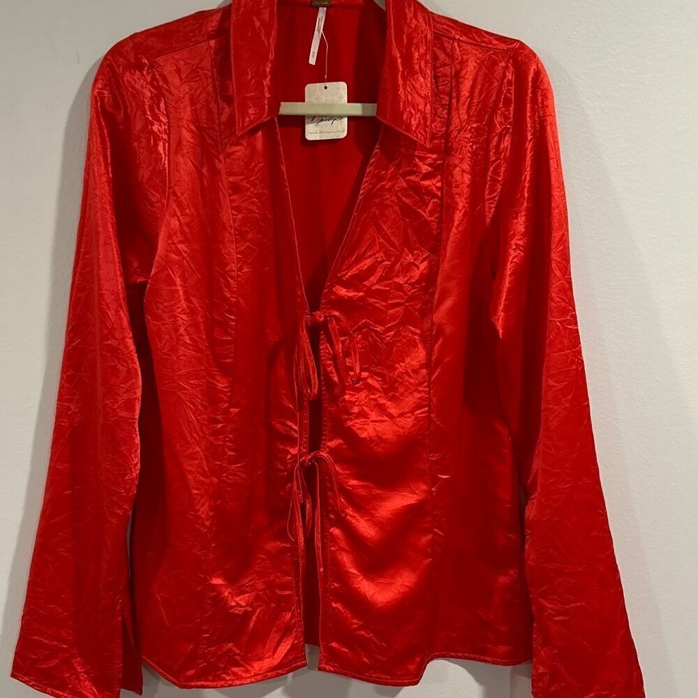 Free People Star Eyes Crinkle Top Size M in Retro Red - Picture 4 of 7